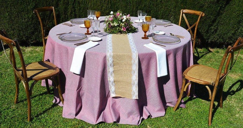 Todo lo que necesitas para montar una mesa perfecta al aire libre - Festivales del Sur